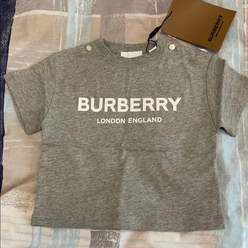 Burberry logo tee